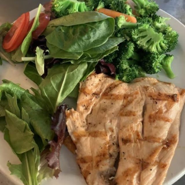 LB Fresh Salmon.
